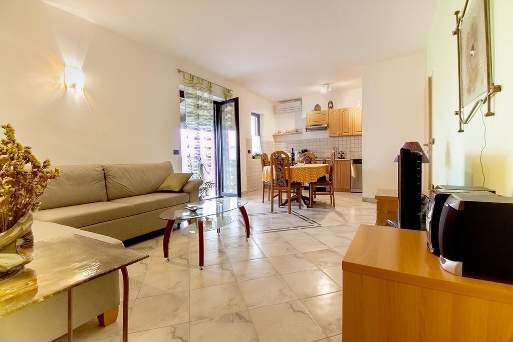 Apartman Orbanići Eksteriør bilde